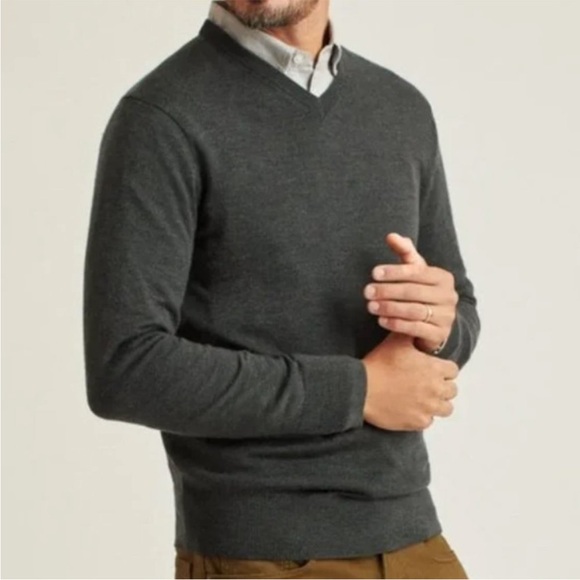 Bonobos Men's Standard Fit Merino Wool V-neck Sweater - Picture 1 of 11